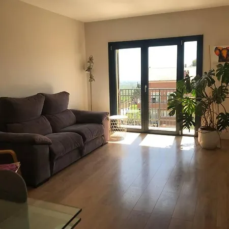 Piso En Casa De Pueblo Almoster